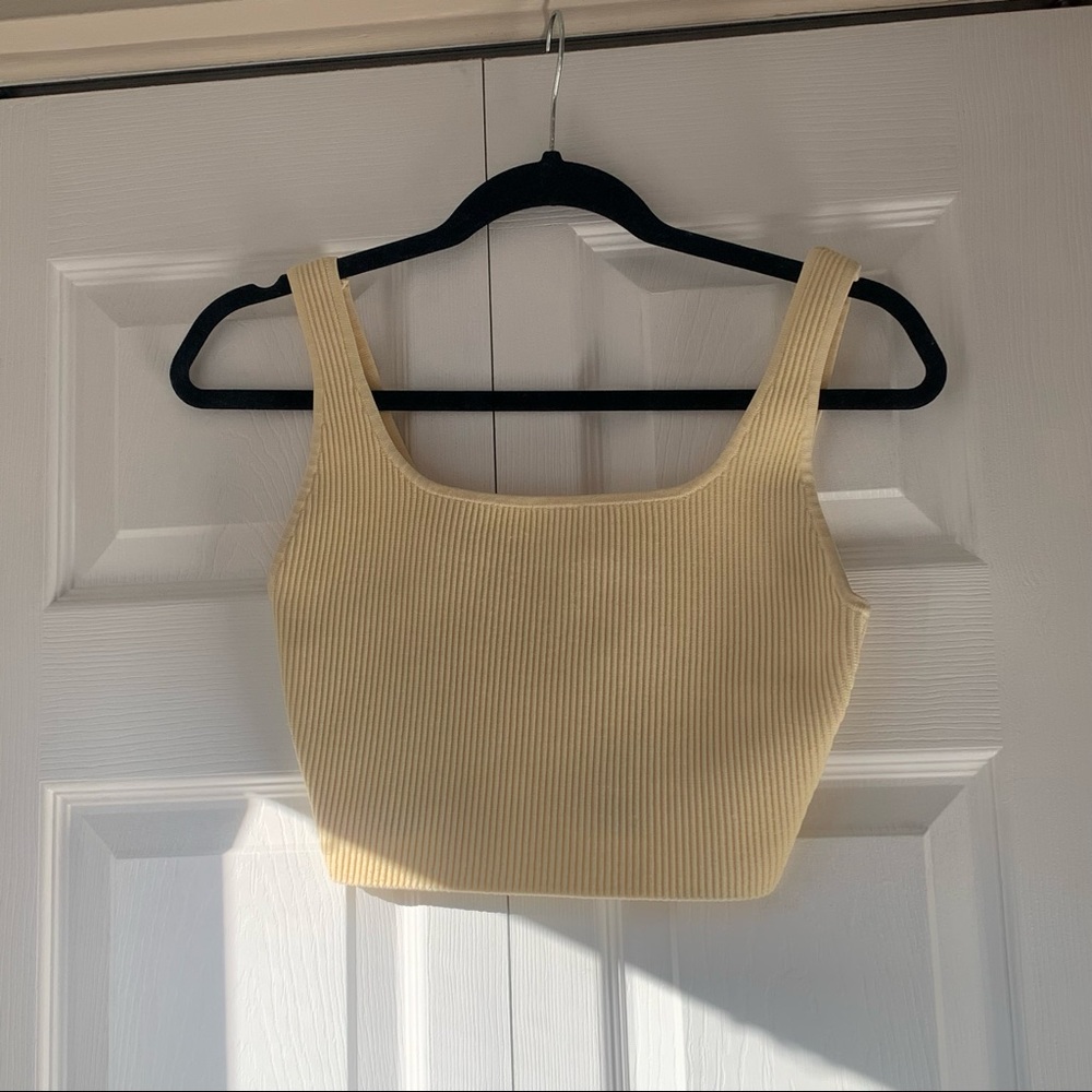 Ribbed Babaton Aritzia tank